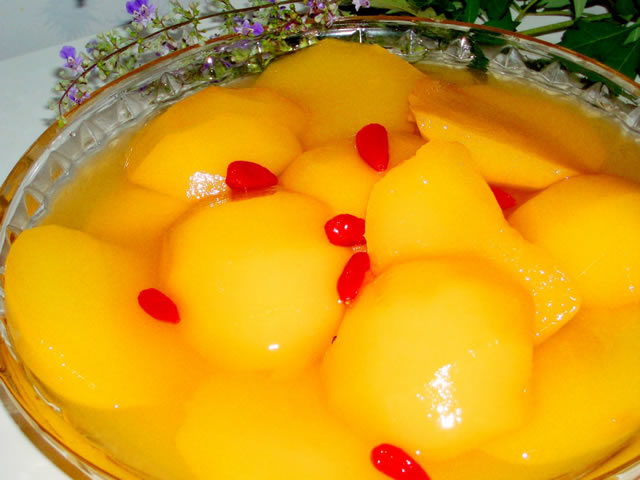 Canned peach